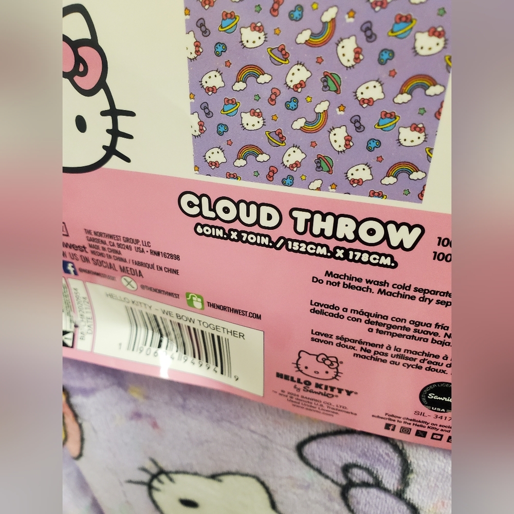 Hello Kitty Spring Fun Blanket-NWT - Picture 2 of 4